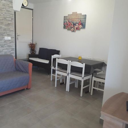 Apartmani Roza Лопар Номер фото