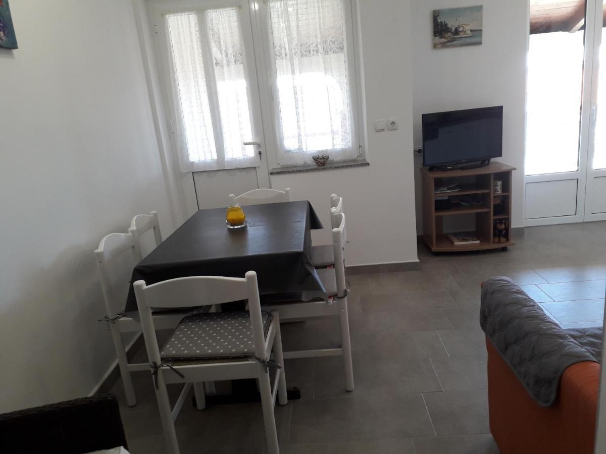 Apartmani Roza Лопар Экстерьер фото