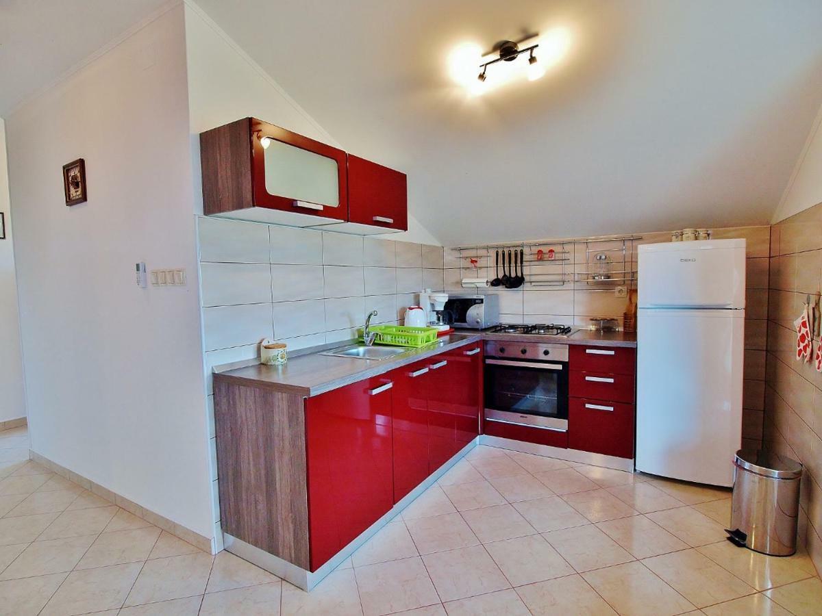 Apartmani Roza Лопар Экстерьер фото