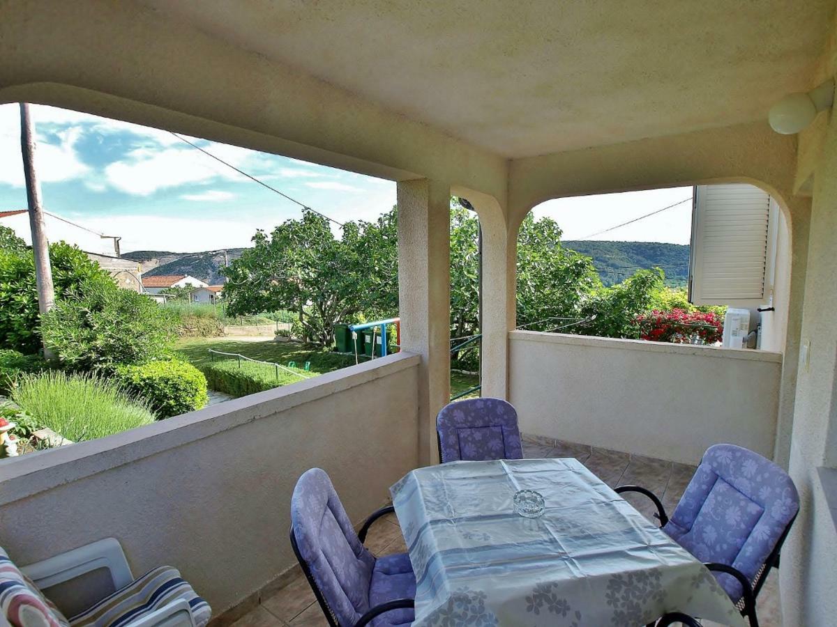 Apartmani Roza Лопар Экстерьер фото